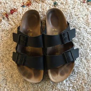 Birkenstock Arizona flat sandal- sz 38